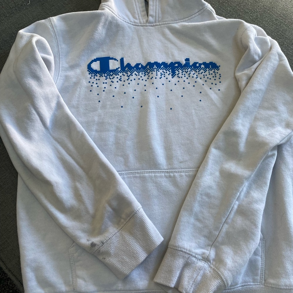 Boys champion hoodie.